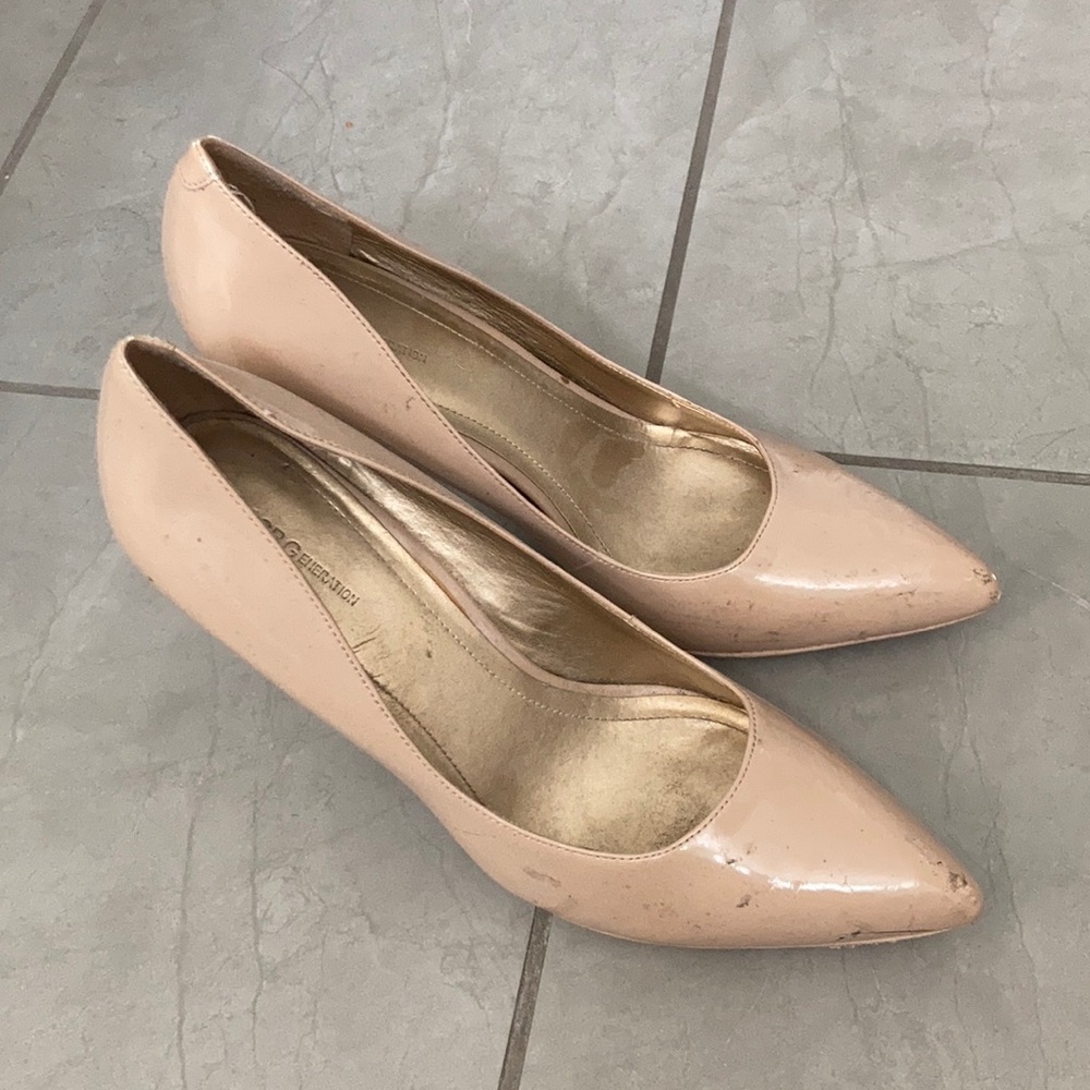 BCBG nude patent leather heels